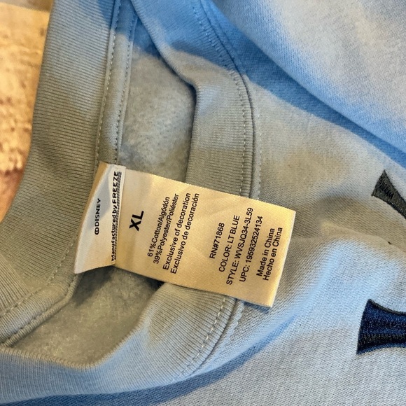 Disney Lilo And Stitch Light Blue Pullover Crewneck Sweater Size XL - Picture 4 of 11